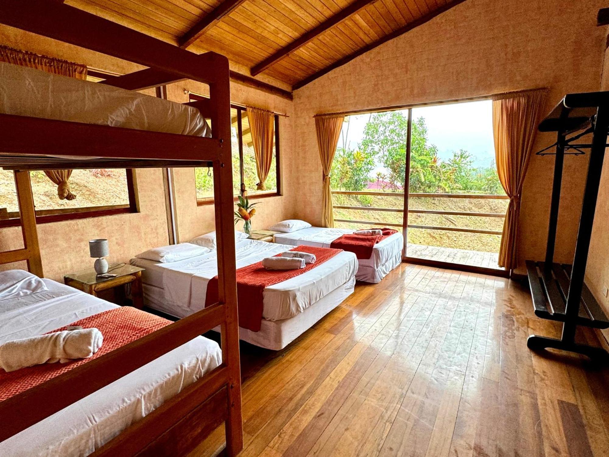 Wisdom Forest Lodge เตนา ภายนอก รูปภาพ